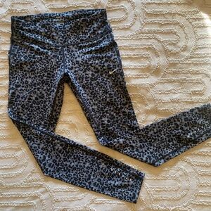 Nike Dri-FIT Gray Leopard Print Leggings